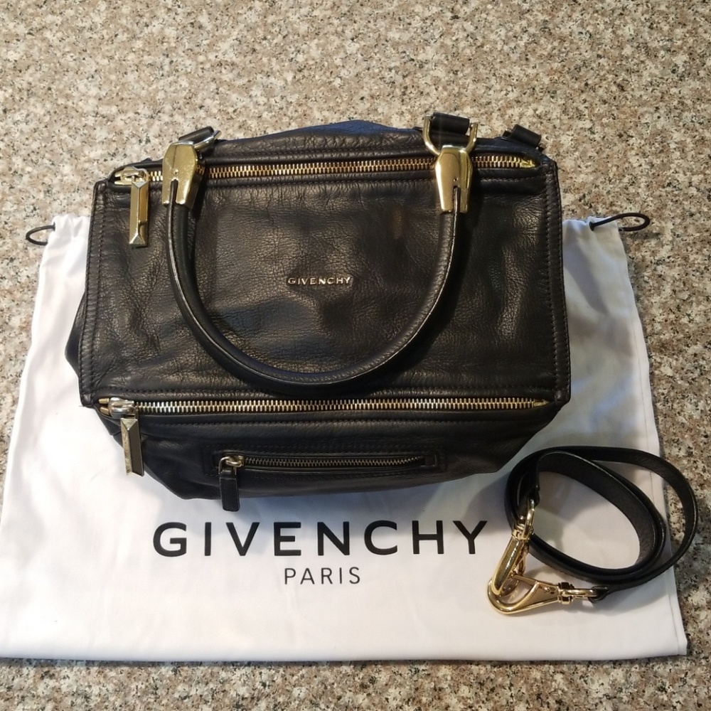 SOLD!!Givenchy Pandora Metal Animation messanger